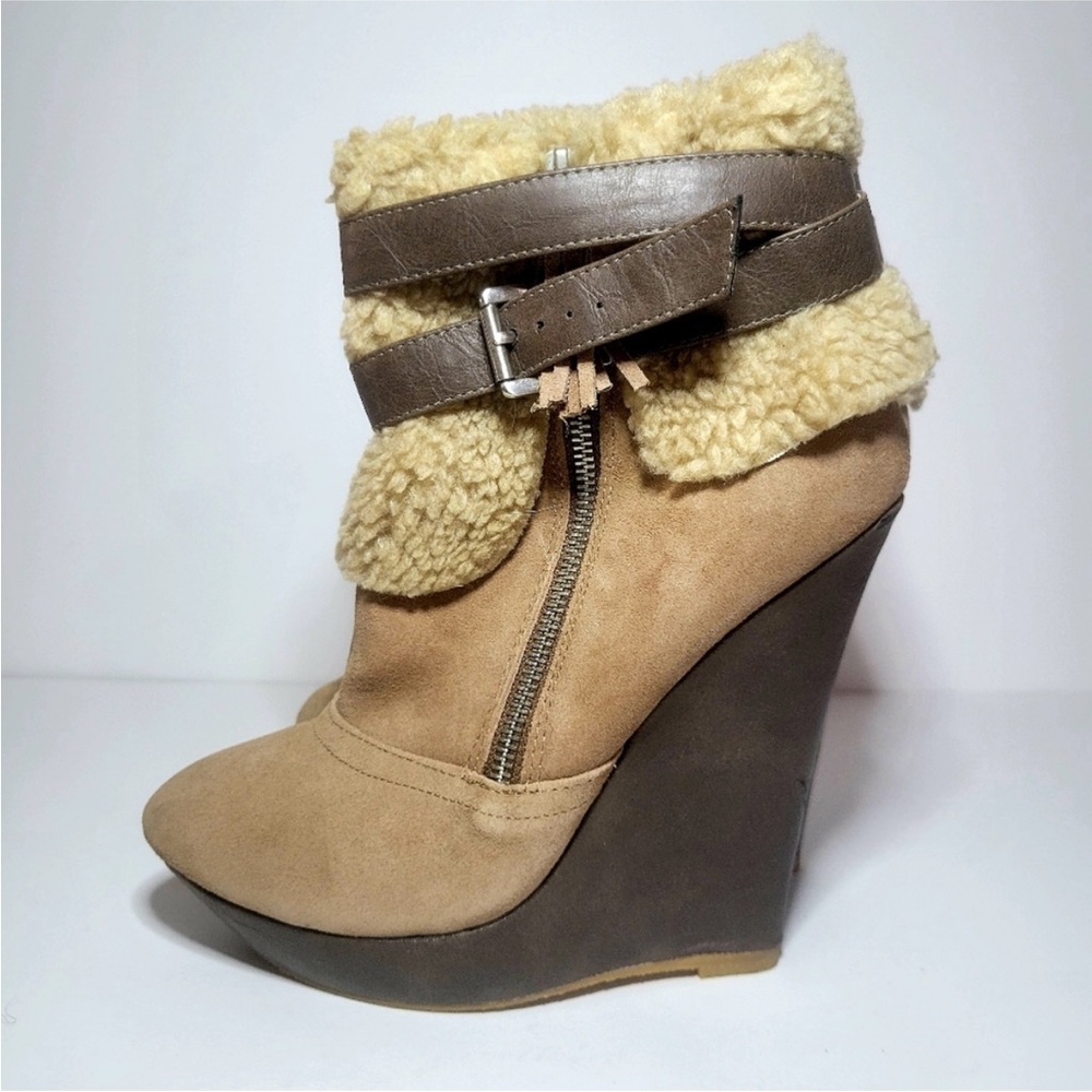Colin Stuart 7.5 suede & leather wedge platform heels w coffee straps and wool